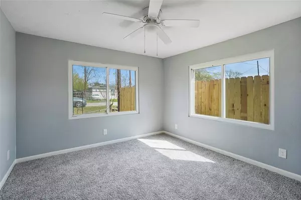 4130 Galesburg ST, Houston, TX 77051