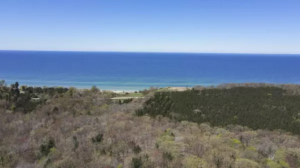 4395 Windward Forest Trail, Manistee, MI 49660