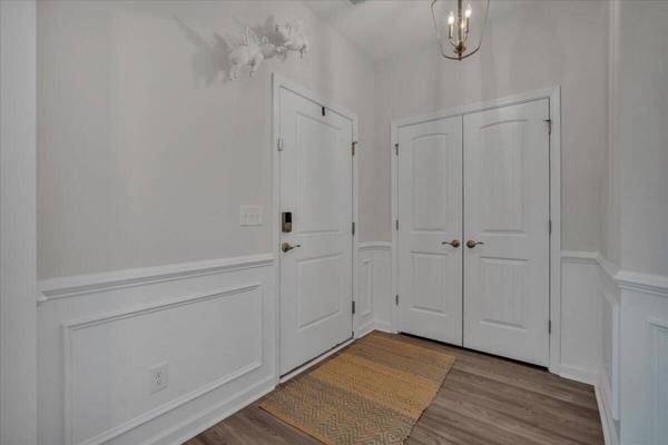 513 Dunswell Dr, Summerville, SC 29486