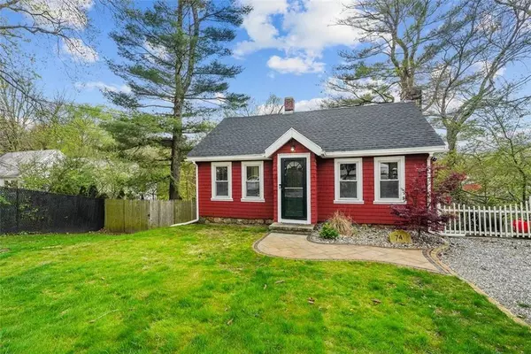 74 Branch PIKE, Smithfield, RI 02917