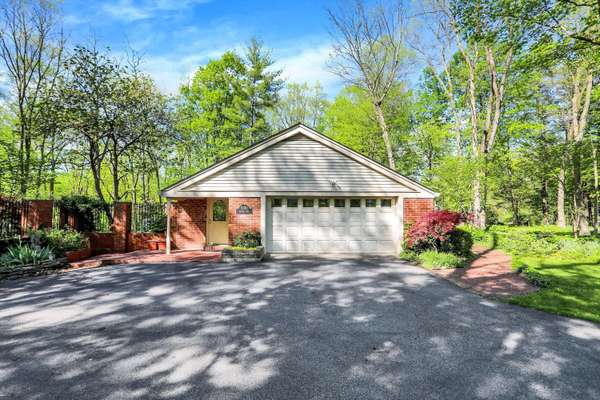 5190 Potters PIKE, Indianapolis, IN 46234