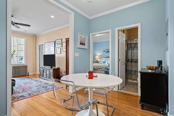 242 S. Huntington Ave #6, Boston, MA 02130
