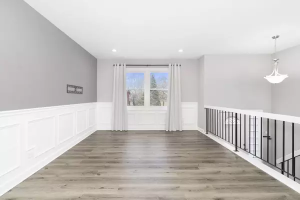 5739 Crestwood Road, Matteson, IL 60443