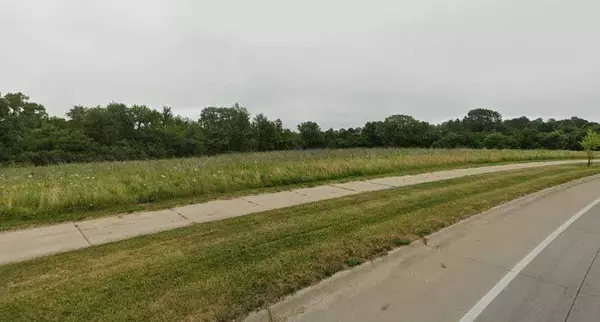 800 Camp Cardinal Blvd, Iowa City, IA 52246