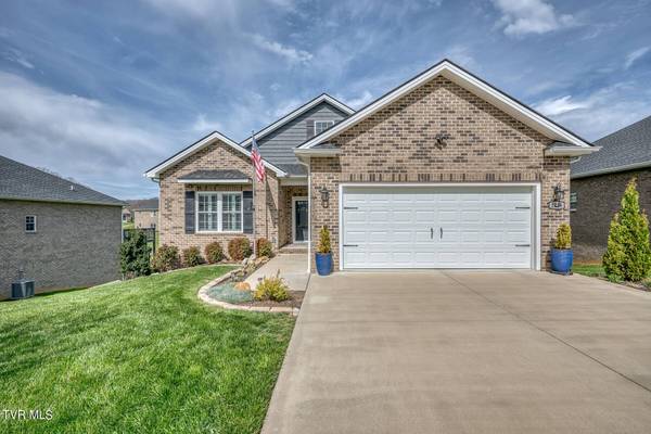 1256 Osler CT, Piney Flats, TN 37686