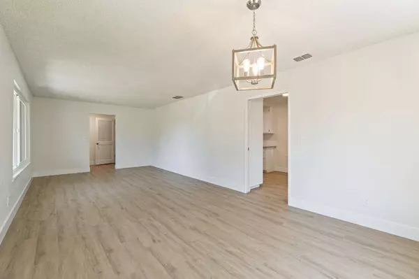 1707 Heffner Avenue, Corcoran, CA 93212