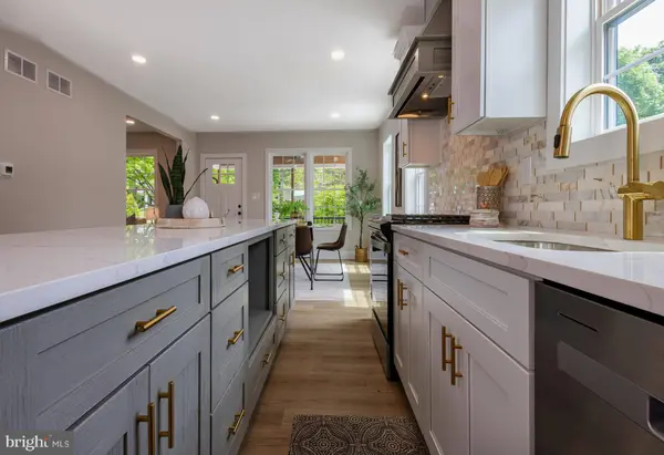 402 3RD AVE, Haddon Heights, NJ 08035