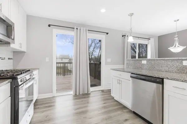 5739 Crestwood RD, Matteson, IL 60443