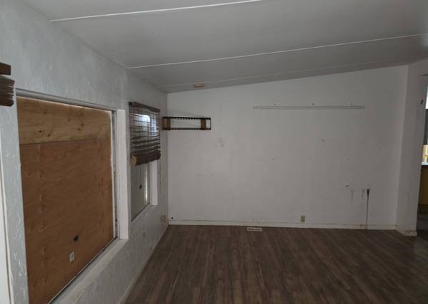 1157 Plumtree Ln, Grants Pass, OR 97526