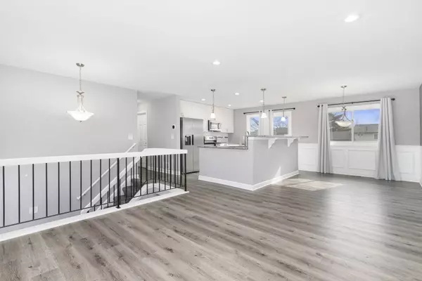 5739 Crestwood Road, Matteson, IL 60443