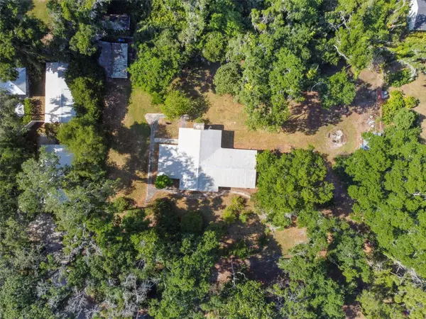 2112 OAK HILL DR, Valrico, FL 33594