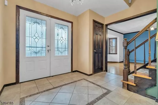 634 Reba Rd, Mount Arlington Boro, NJ 07850