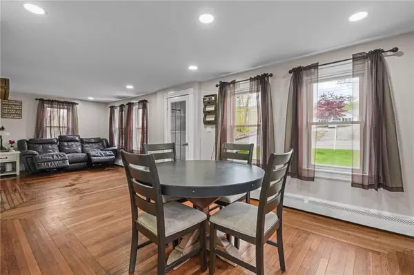 74 Branch PIKE, Smithfield, RI 02917