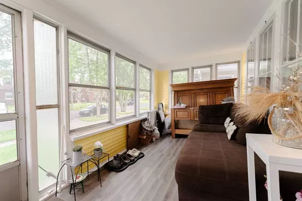 2246 Orchard ST, Blue Island, IL 60406