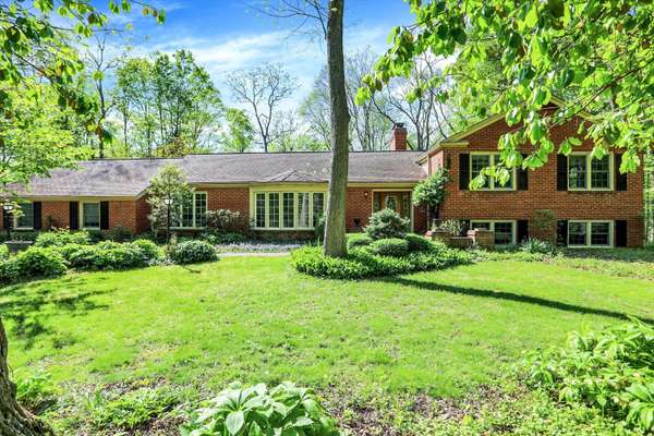 5190 Potters PIKE, Indianapolis, IN 46234