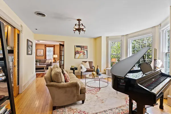 6525 N Green Bay, Glendale, WI 53209