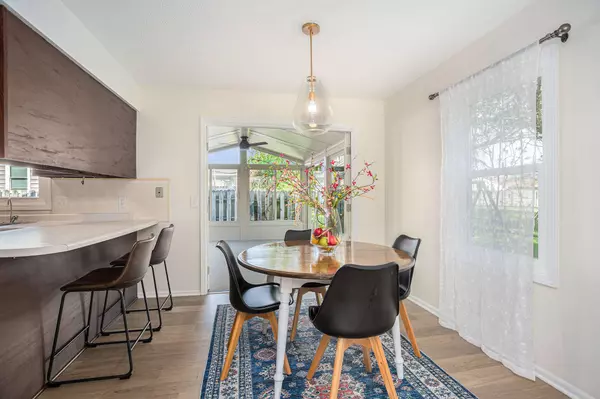 3024 Rosebury SE Avenue, Grand Rapids, MI 49508