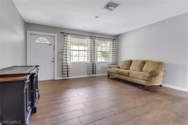 820 Gerald Ave, Lehigh Acres, FL 33936