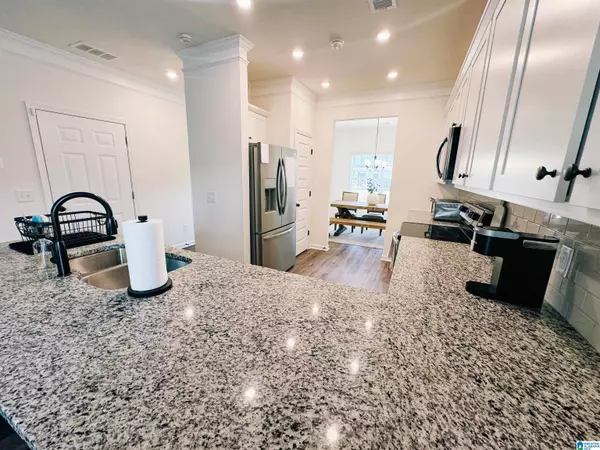 125 FALLEN OAKS LANE, Springville, AL 35146