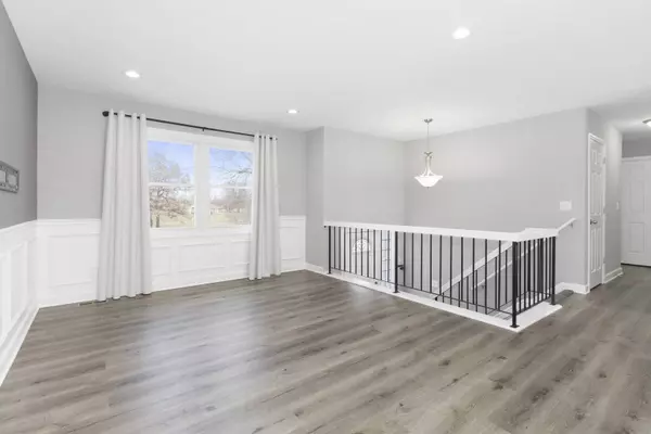 5739 Crestwood Road, Matteson, IL 60443