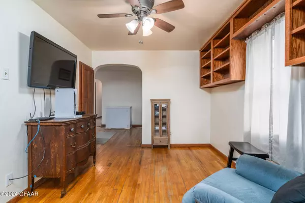 2005 30TH Avenue NE, Manvel, ND 58256