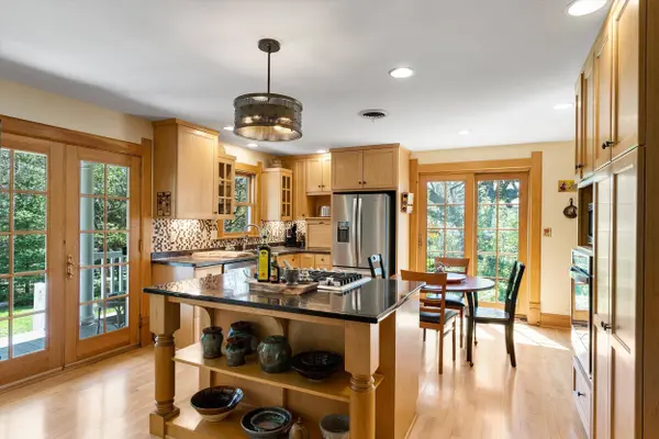 6525 N Green Bay, Glendale, WI 53209