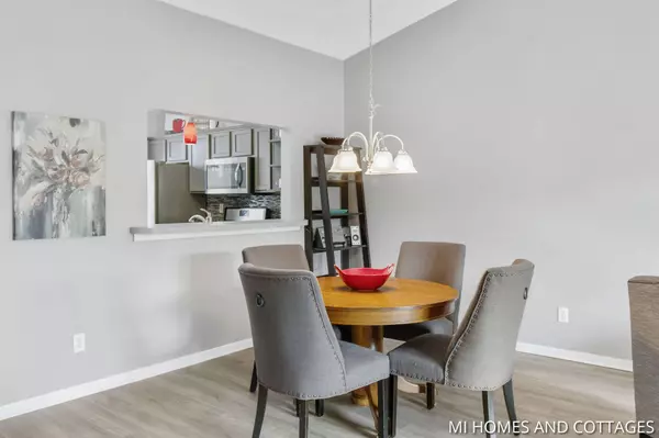 10898 Aspen Trail, Zeeland, MI 49464