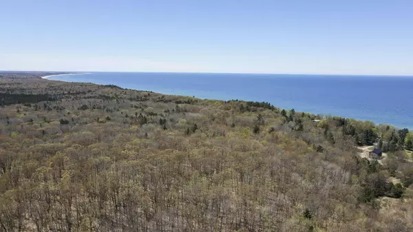 4395 Windward Forest Trail, Manistee, MI 49660