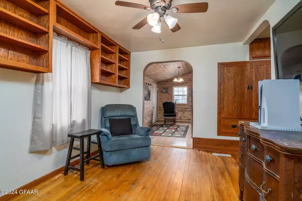 2005 30TH Avenue NE, Manvel, ND 58256