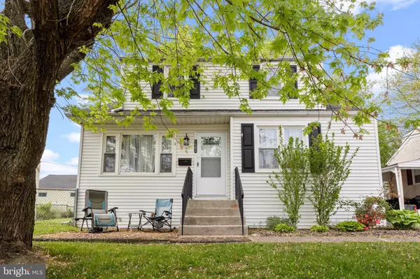 1582 OSBOURNE AVE, Abington, PA 19001