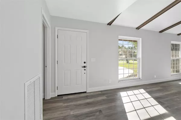 102 CARRIAGE PL, Palatka, FL 32177