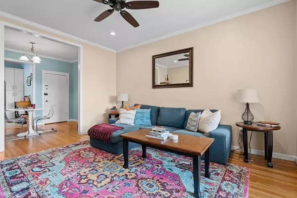 242 S. Huntington Ave #6, Boston, MA 02130