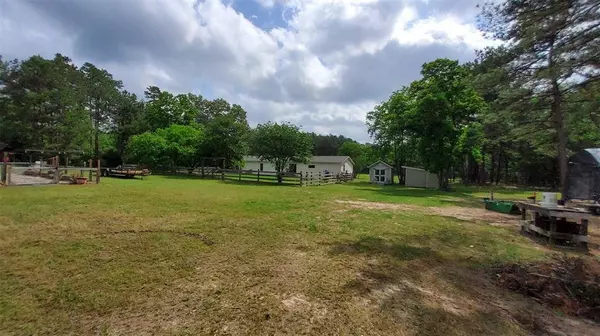 500 S Duck Creek RD, Cleveland, TX 77328