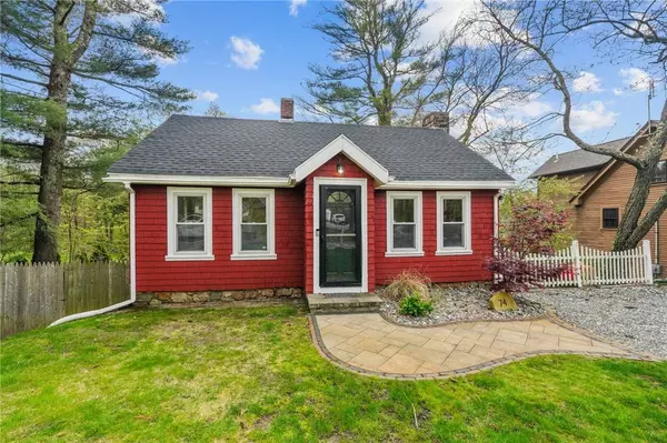 74 Branch PIKE, Smithfield, RI 02917