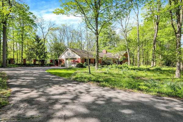 5190 Potters PIKE, Indianapolis, IN 46234