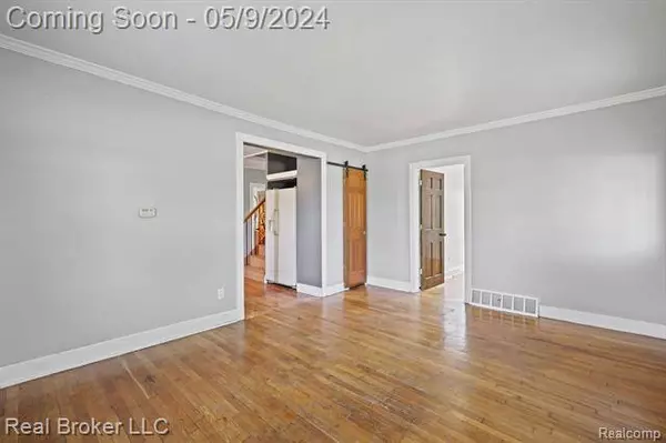 8007 PETTIT Road, Birch Run, MI 48415