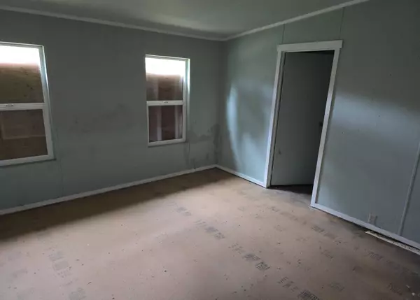 1157 Plumtree Ln, Grants Pass, OR 97526