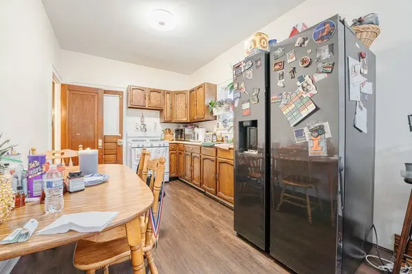 2246 Orchard ST, Blue Island, IL 60406