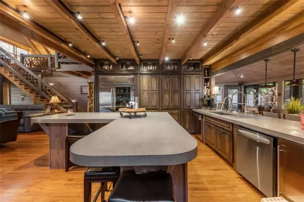 60 Ford Road, Blue Ridge, GA 30513