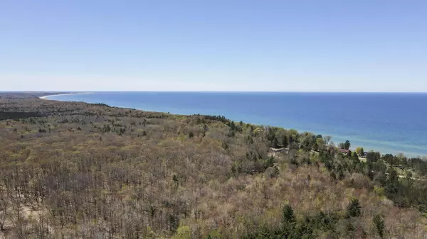 4395 Windward Forest Trail, Manistee, MI 49660