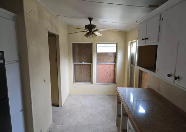 1157 Plumtree Ln, Grants Pass, OR 97526