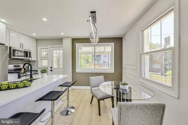 4307 G ST SE, Washington, DC 20019