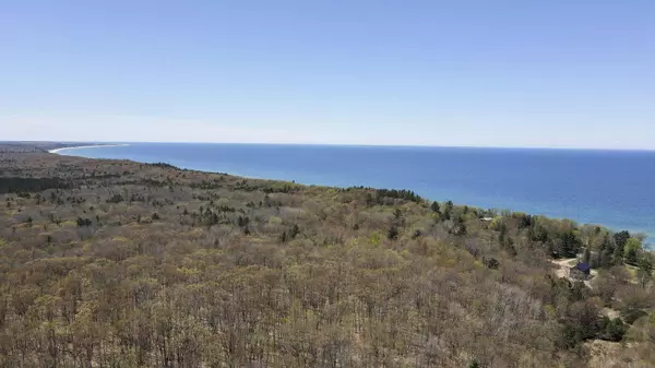 4395 Windward Forest Trail, Manistee, MI 49660