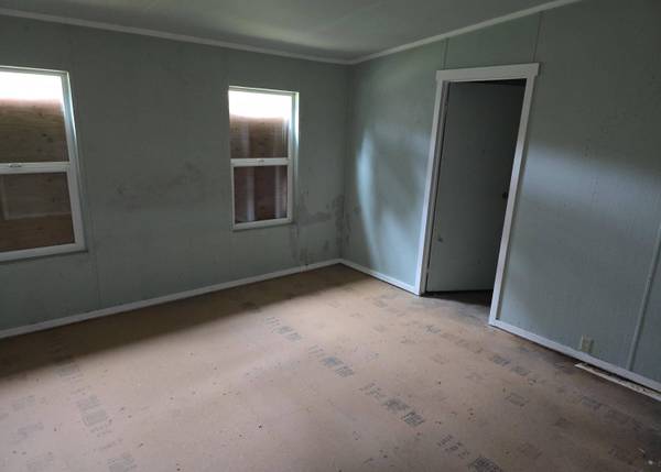 1157 Plumtree Ln, Grants Pass, OR 97526