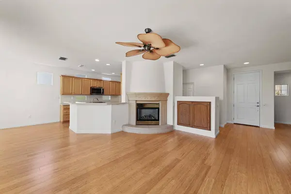 1279 Rose Bouquet DR, Lincoln, CA 95648