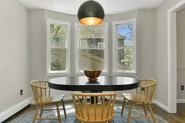 189 Oak St, Wakefield, MA 01880