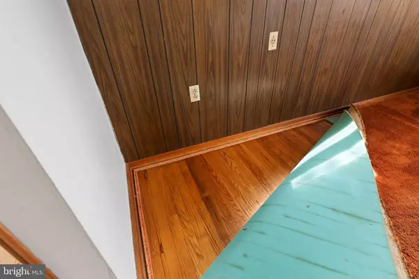 227 MYRTLE DR, Harrisburg, PA 17112