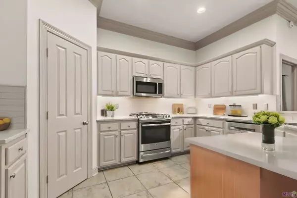 2345 DAWSON'S CREEK LN, Baton Rouge, LA 70808