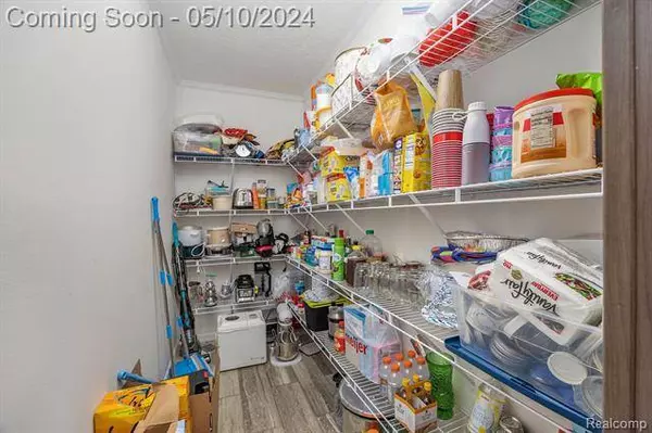 10520 FRONTENAY Court, Ira, MI 48023