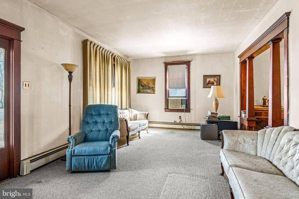 319 S WHITE HORSE, Hammonton, NJ 08037